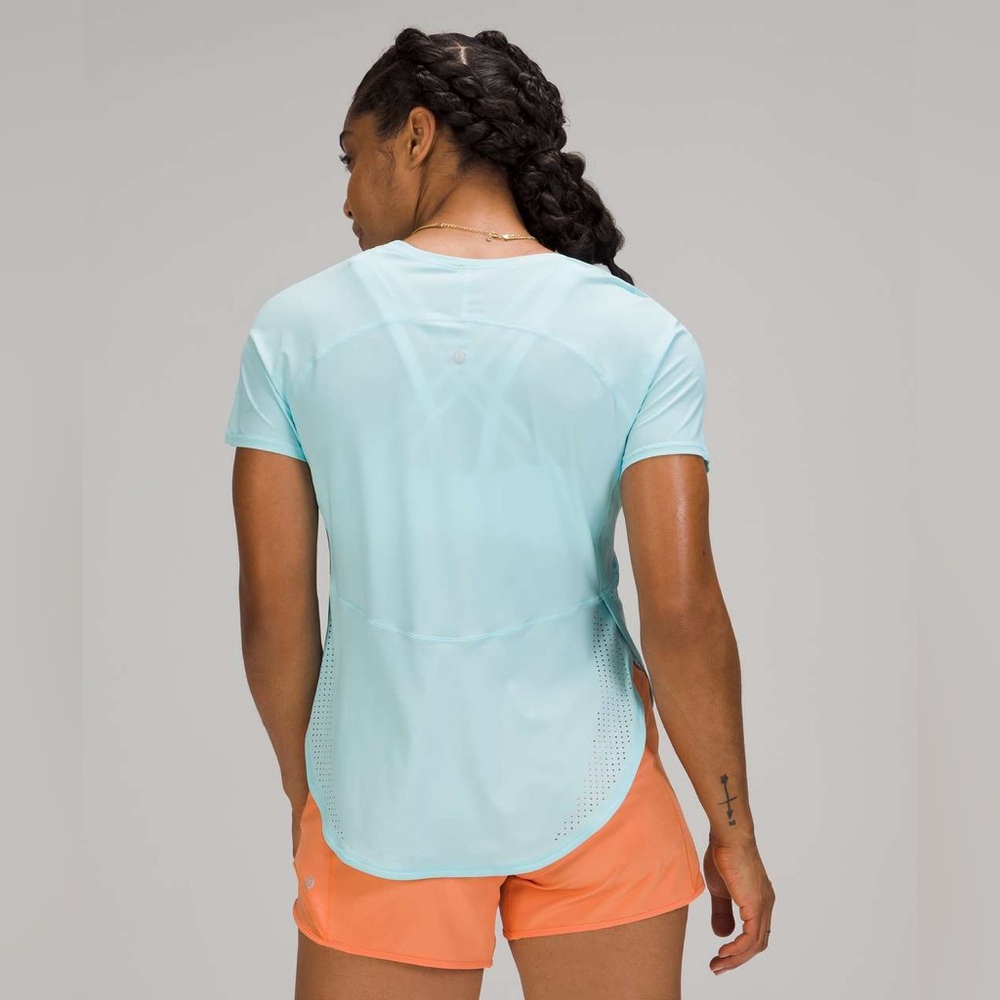 lululemon athletica Light Aqua Short Sleeve Tee